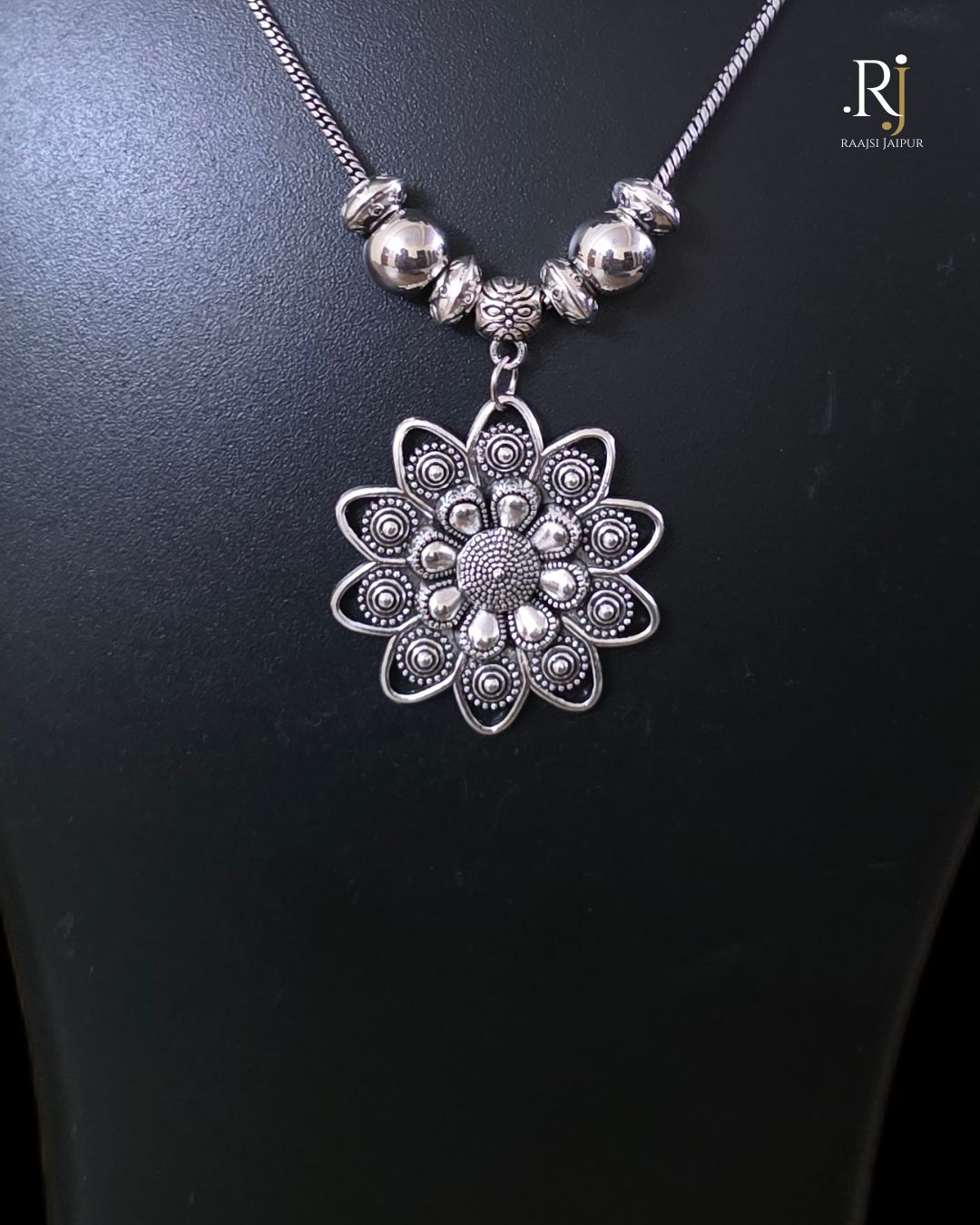 Elegant Necklace for Special Occasions