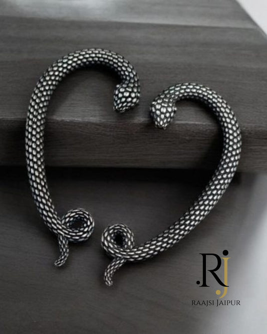 Adjustable Snake Ear Cuff – Fashionable Statement Ear Accessory